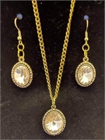 Swarovski crystal necklace and earring set 18” gol