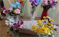 8 vases w/flowers