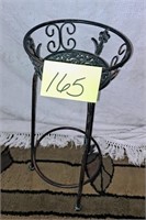 small wire flower stand