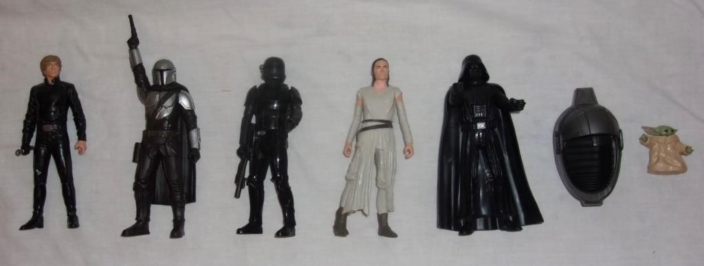 Modern Star Wars figurines.
