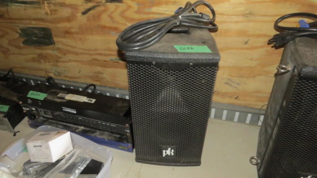 Pk Klarity Powered Speaker