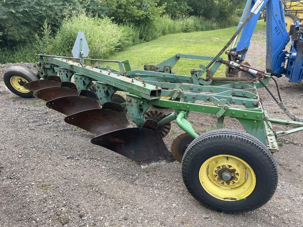 John Deere 5 Bottom Plow