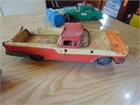 FLAT WITH A TRUCK, CEMENT MIXER AND BATTERY