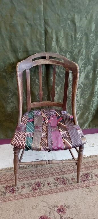 Vintage Tie chair
