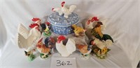 Chicken Salt and Pepper Shakers, Figurines, etc