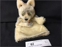 Steiff Wolf-Form Hand Puppet