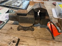 Craftsman 5 1/2 inch vise