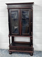 Lovely vintage cabinet