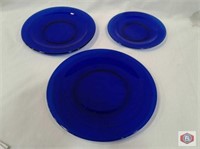 Cobalt blue chargers (365pc). Dinner plates (530pc