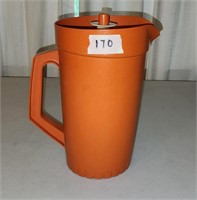 Vintage TUPPERWARE 1.5 Quart Pitcher  Push Button