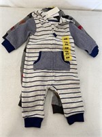 CARTERS BABY OUTFITS 6M