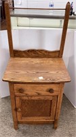 Petite oak wash stand with towel bar, 1 drawer,