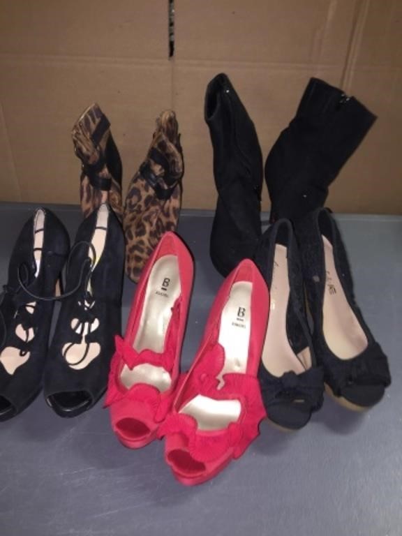 WOMENS SIZE 6 1/2 SHOE LOT GENTLY WORN CONDITION