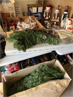 LARGE LOT OF CHRISTMAS DECOR AND CRAFTING ITEMS