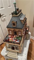 VINTAGE PLAYMOBILE VICTORIAN MANSION WITH TABLE