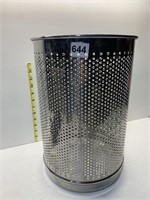 METAL TRASH CAN