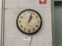 VINTAGE SETH THOMAS WALL CLOCK MODEL #E-877-019