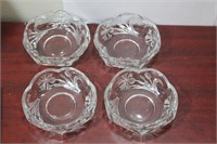 A Set of 4 Fostoria Dandelion Bowl