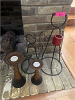 LOT OF METAL DECOR / CANDLE HOLDERS