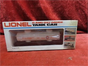 New Lionel O/O27 Tank car. Gulf Oil. No.6-6317