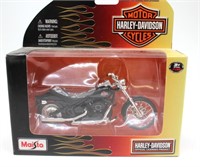 Maisto Harley Die Cast Reproduction 2005 Soft Tail