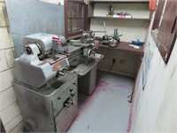 Sheldon Machine Company Metal Lathe w/Accessories