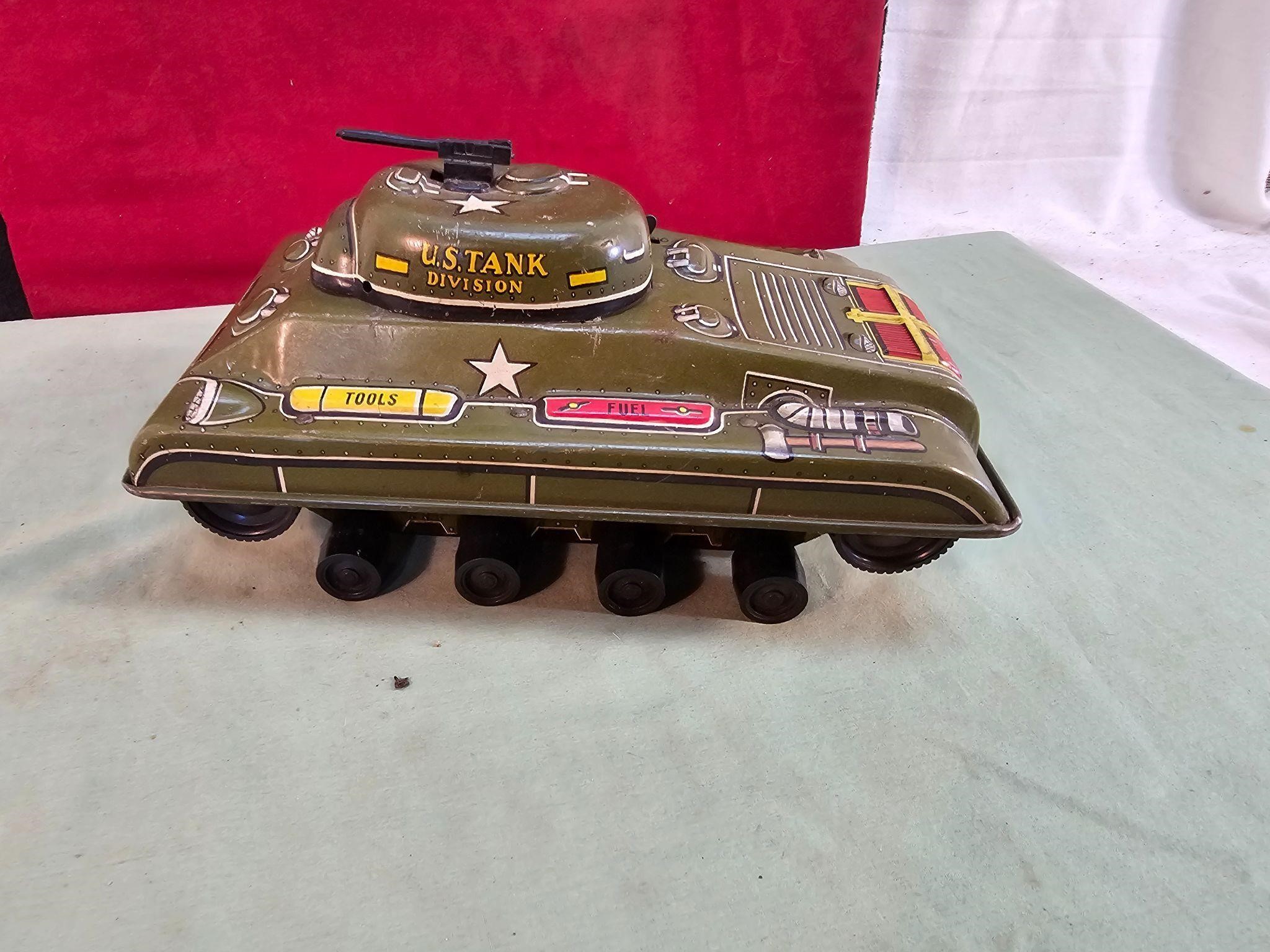 MARX ARMY TANK WIND UP