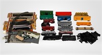 Vintage HO Scale RR Train Engines, Cars & Tracks