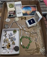 TRAY OF ASSORTED COSTUME JEWELRY