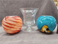 2 art glass globe shaped vase and clear pedestal