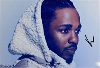 Autograph Kendrick Lamar Photo