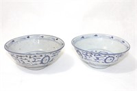 2 Qing dynasty chinese blue and white plates