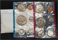 1975 US Double Mint Set in Envelope, With Ikes