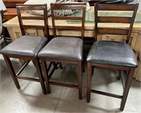 39 - LOT OF 3 MATCHING CHAIRS