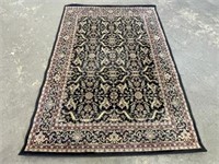 5 FT x 7.5 FT Area Rug