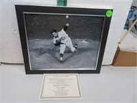 Sandy Koufax Autographed 8 x 10 with COA