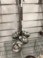 WINCO  6 Oz One Piece Stainless Steel Ladle