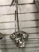 WINCO  8 Oz One Piece Stainless Steel Ladle