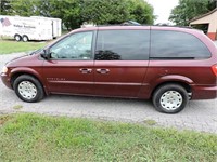 2001 Chrysler Town & Country LX Mini Van