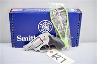 (R) Smith & Wesson 638 .38S&W Spl+P Revolver