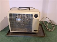 Standard Heater with Pan - Turns On, Measures