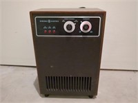 General Electric Heater - Turns On! Approx. 10"L x