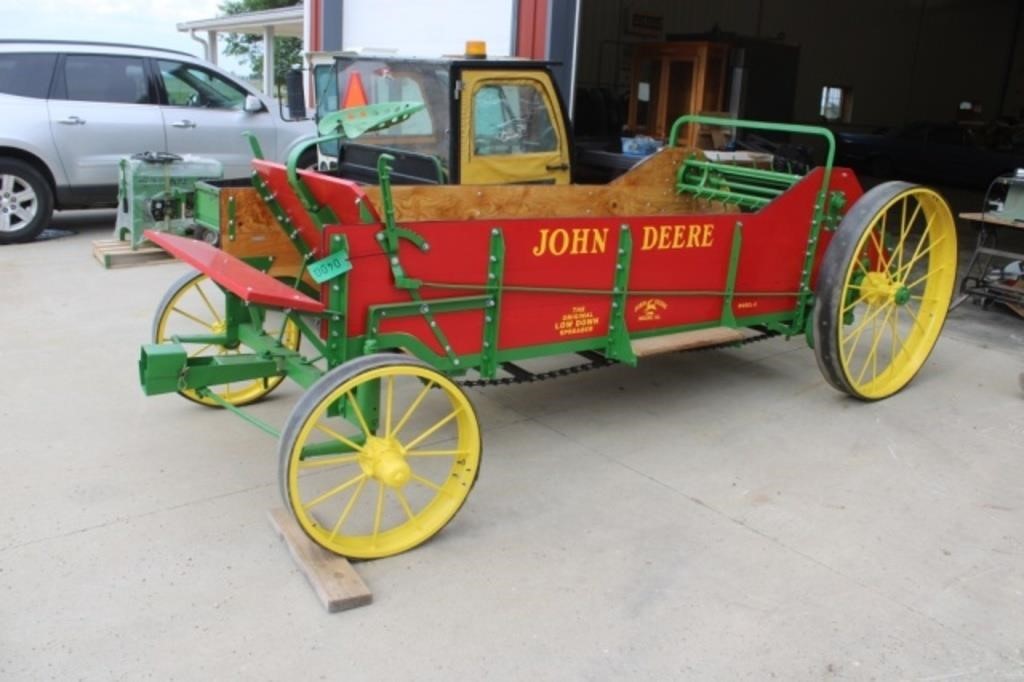 JD Model E Horse Drawn Spreader