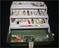 Tacklbox with Lures 30+ with Flys and spinners