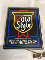 Old Style Heileman's Lighted Beer Sign Pure Genuine Brewed with Sparkling  Pure Spring Water Lighted Beer Sign