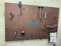 Contents of peg board