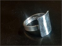 STERLING HAMMERED RECTANGLE RING