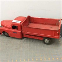 Vintage Structo dump truck