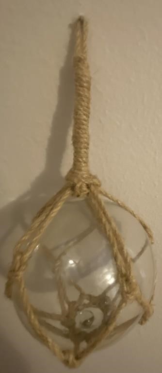 CLEAR GLASS SEA BULB