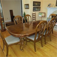 Alexander Julian Dinign Room Table & 6 Chairs